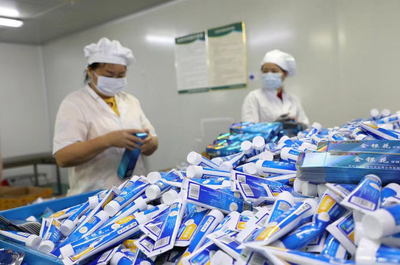 遵義綏陽 綠裝花衣坡復綠，“農(nóng)”墨重彩譜華章